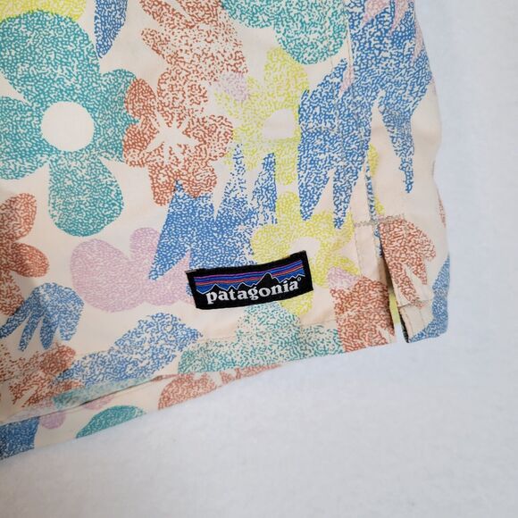 Patagonia Womens Barely Baggies 2.5" Shorts Size XL Multicolor Hawaiian Beachy - Picture 3 of 9